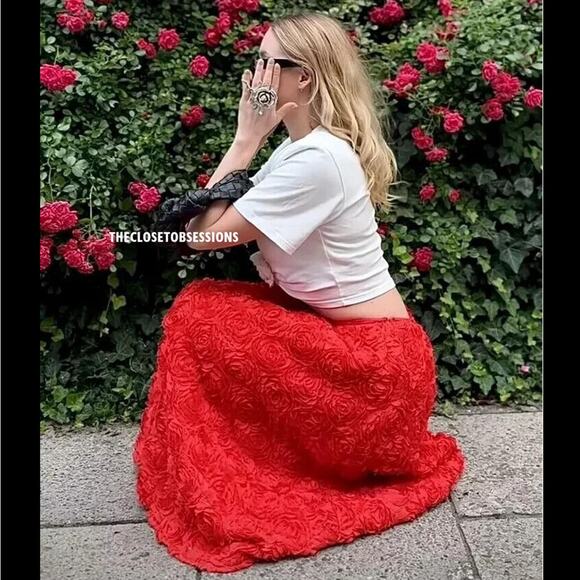 ZARA Floral Voluminous Midi Skirt NWT | Red Textured A-Line - Picture 5 of 16